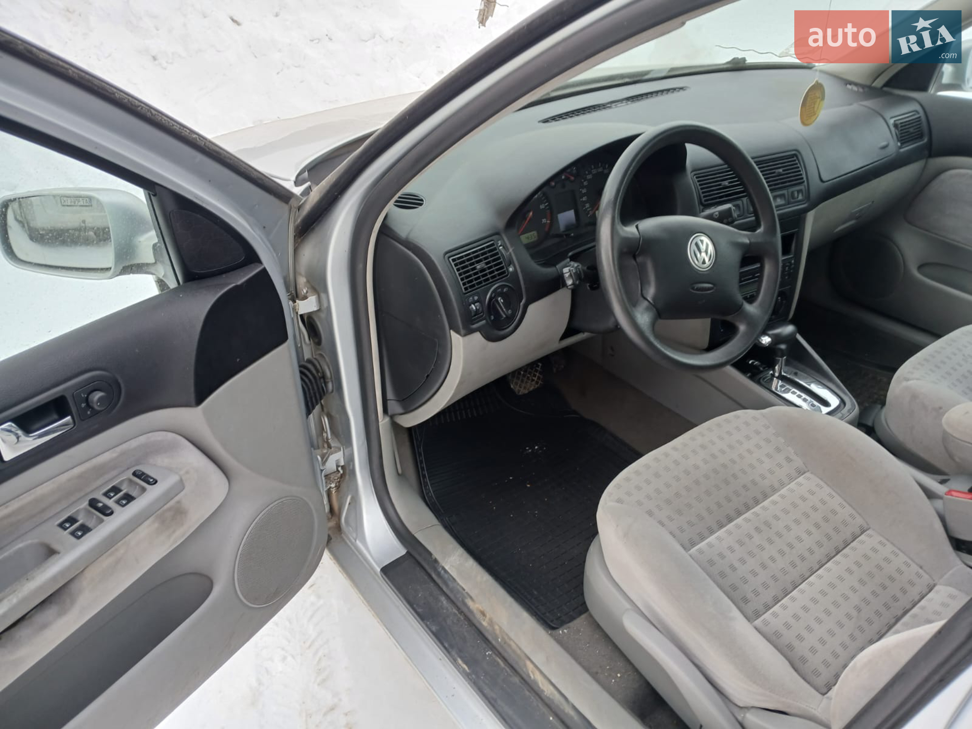 Volkswagen Golf 2003 VIN WVWZZZ1JZ3W585155 фото оголошення 7 з 11