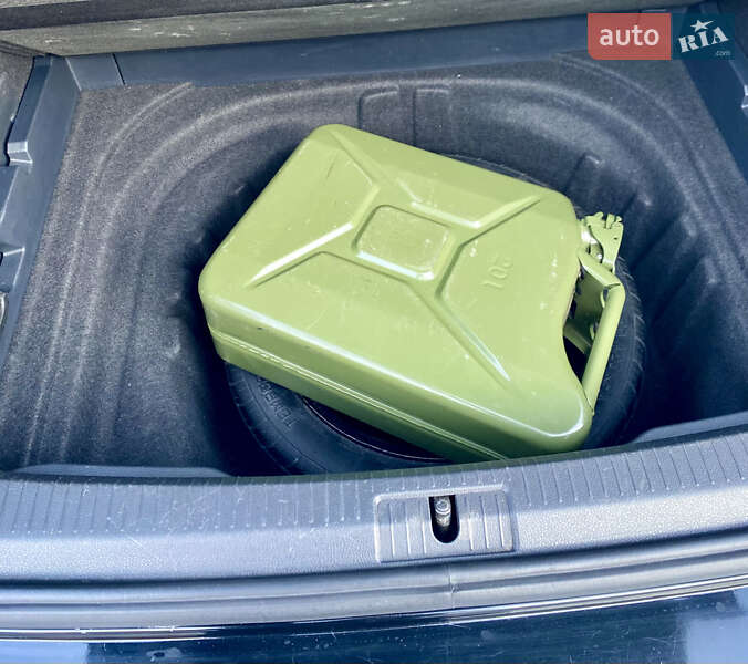 Универсал Volkswagen Golf 2015 в Киеве