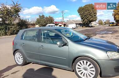 Хетчбек Volkswagen Golf 2006 в Шептицькому
