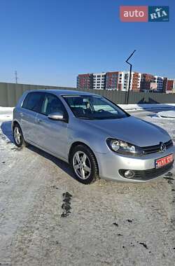 Хэтчбек Volkswagen Golf 2009 в Луцке
