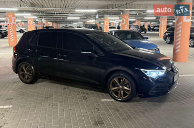 Хэтчбек Volkswagen Golf 2020 в Киеве