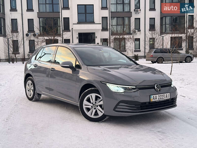 Volkswagen Golf 2021