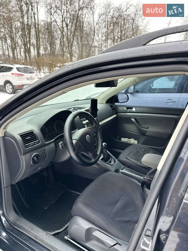 Универсал Volkswagen Golf 2007 в Самборе