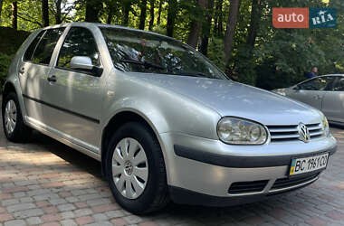 Хетчбек Volkswagen Golf 2002 в Дрогобичі