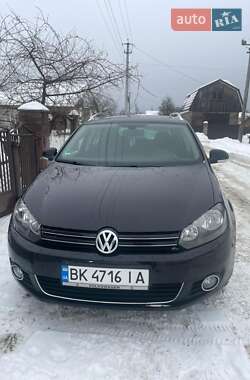 Універсал Volkswagen Golf 2011 в Костопілі