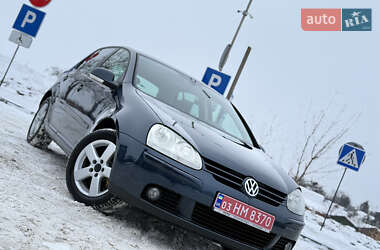 Хетчбек Volkswagen Golf 2008 в Володимирі