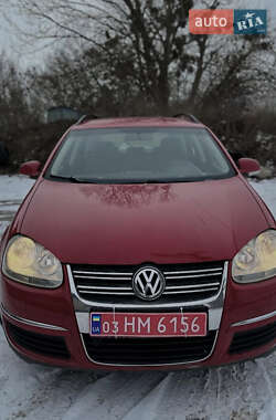 Универсал Volkswagen Golf 2009 в Ровно