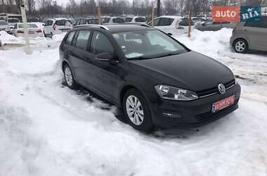 Универсал Volkswagen Golf 2016 в Луцке