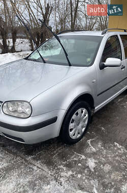 Универсал Volkswagen Golf 2002 в Сосновке