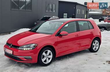 Хэтчбек Volkswagen Golf 2020 в Львове