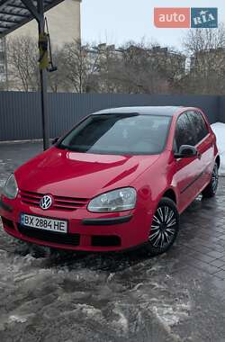 Хэтчбек Volkswagen Golf 2003 в Староконстантинове