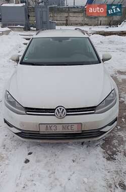 Универсал Volkswagen Golf 2019 в Днепре