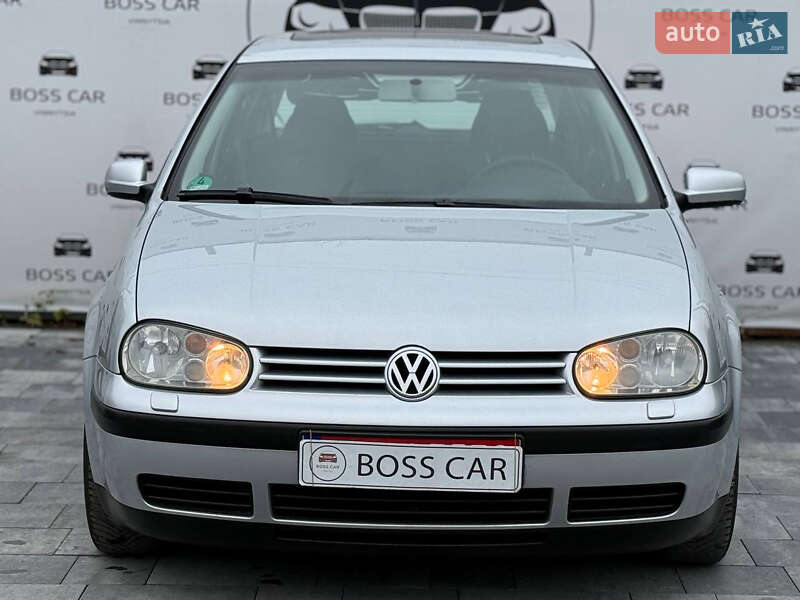Volkswagen Golf 2003