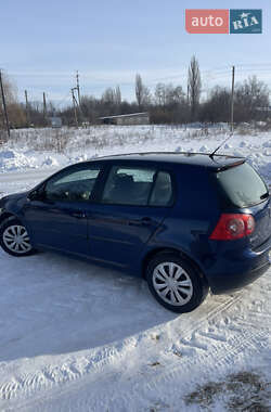 Хэтчбек Volkswagen Golf 2005 в Кролевце