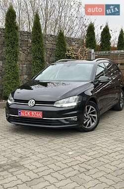Универсал Volkswagen Golf 2019 в Стрые