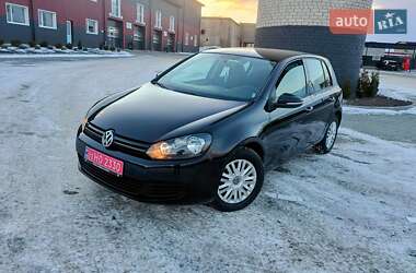 Хэтчбек Volkswagen Golf 2009 в Дубно