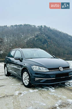 Универсал Volkswagen Golf 2020 в Хмельницком