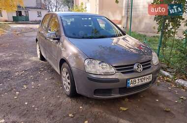 Хэтчбек Volkswagen Golf 2005 в Крыжополе