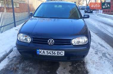 Хэтчбек Volkswagen Golf 2003 в Киеве