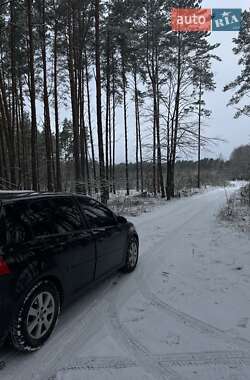 Хетчбек Volkswagen Golf 2004 в Березному