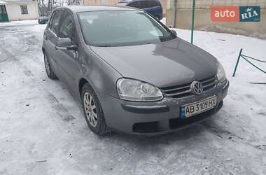 Хэтчбек Volkswagen Golf 2005 в Крыжополе
