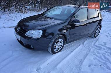 Хэтчбек Volkswagen Golf 2007 в Сумах