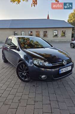 Хэтчбек Volkswagen Golf 2009 в Бродах