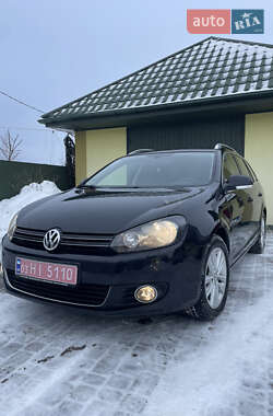 Хэтчбек Volkswagen Golf 2011 в Сарнах
