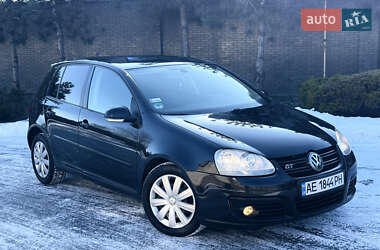 Хетчбек Volkswagen Golf 2006 в Дніпрі