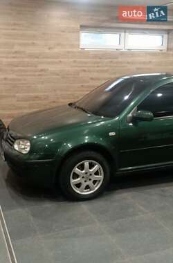 Хетчбек Volkswagen Golf 1998 в Житомирі