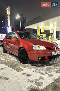Хетчбек Volkswagen Golf 2008 в Києві