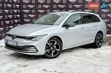 Універсал Volkswagen Golf 2021 в Києві