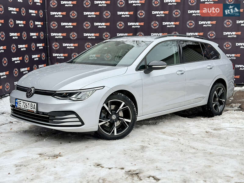 Volkswagen Golf 2021