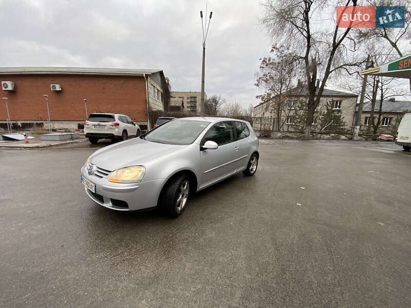 Volkswagen Golf 2005