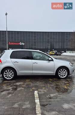 Хетчбек Volkswagen Golf 2009 в Луцьку