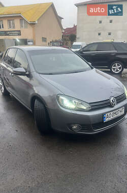 Хетчбек Volkswagen Golf 2012 в Перечині