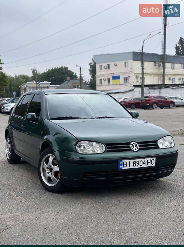 Volkswagen Golf 1998