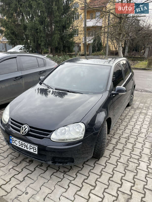 Volkswagen Golf 2004