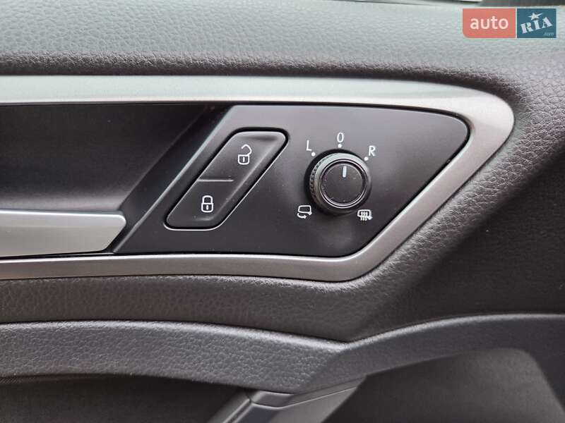 Универсал Volkswagen Golf 2015 в Луцке