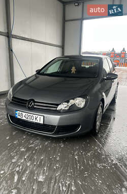 Хэтчбек Volkswagen Golf 2009 в Виннице