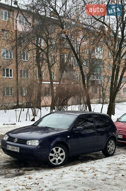 Хэтчбек Volkswagen Golf 2000 в Одессе
