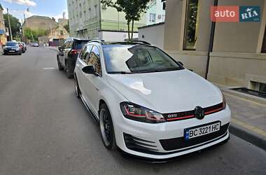 Универсал Volkswagen Golf 2015 в Львове
