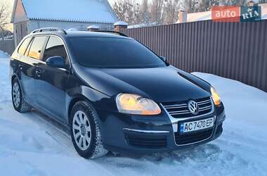 Универсал Volkswagen Golf 2008 в Нововолынске