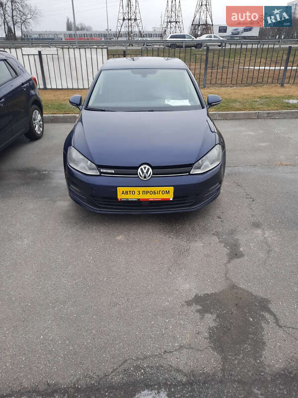 Хэтчбек Volkswagen Golf 2013 в Полтаве