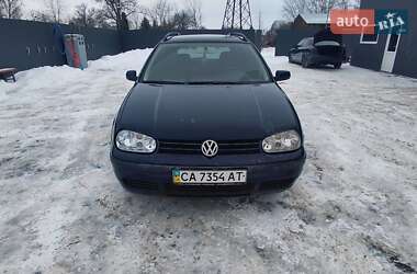 Универсал Volkswagen Golf 2004 в Шполе
