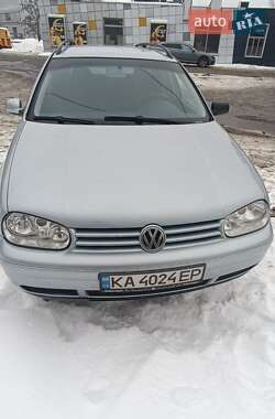Универсал Volkswagen Golf 2003 в Киеве