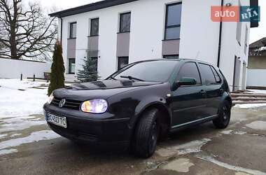 Хэтчбек Volkswagen Golf 1998 в Самборе