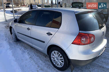 Хетчбек Volkswagen Golf 2006 в Києві