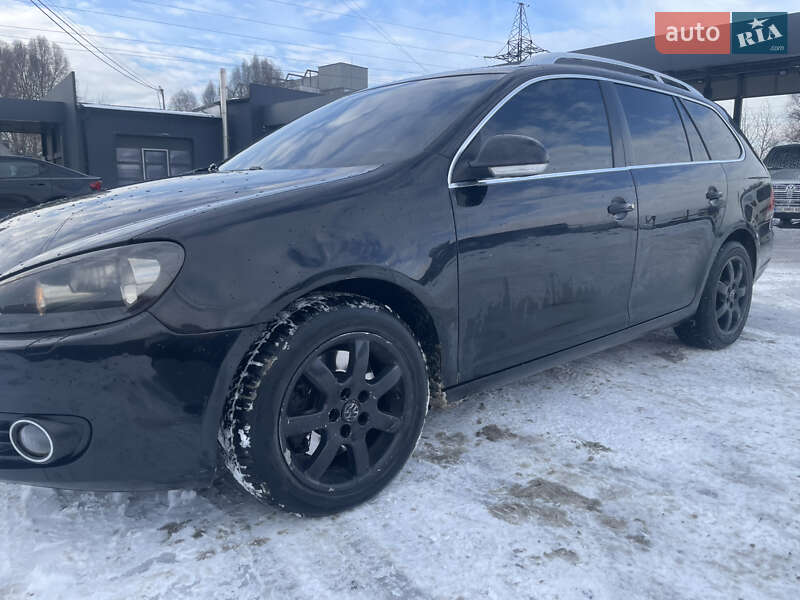 Универсал Volkswagen Golf 2010 в Львове