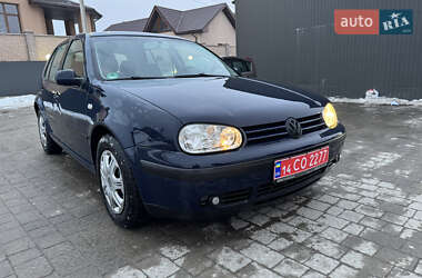 Хетчбек Volkswagen Golf 2002 в Івано-Франківську